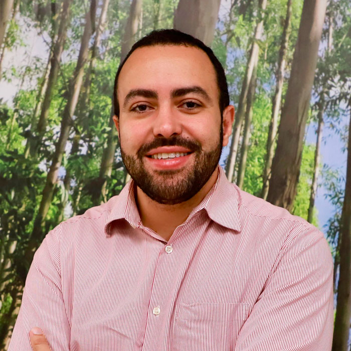 Pedro Augusto Soares Cardoso Coordenador de Produção – Usina de Compostagem LD Celulose Pedro Augusto Soares Cardoso Coordenador de Produção - Usina de Compostagem LD Celulose