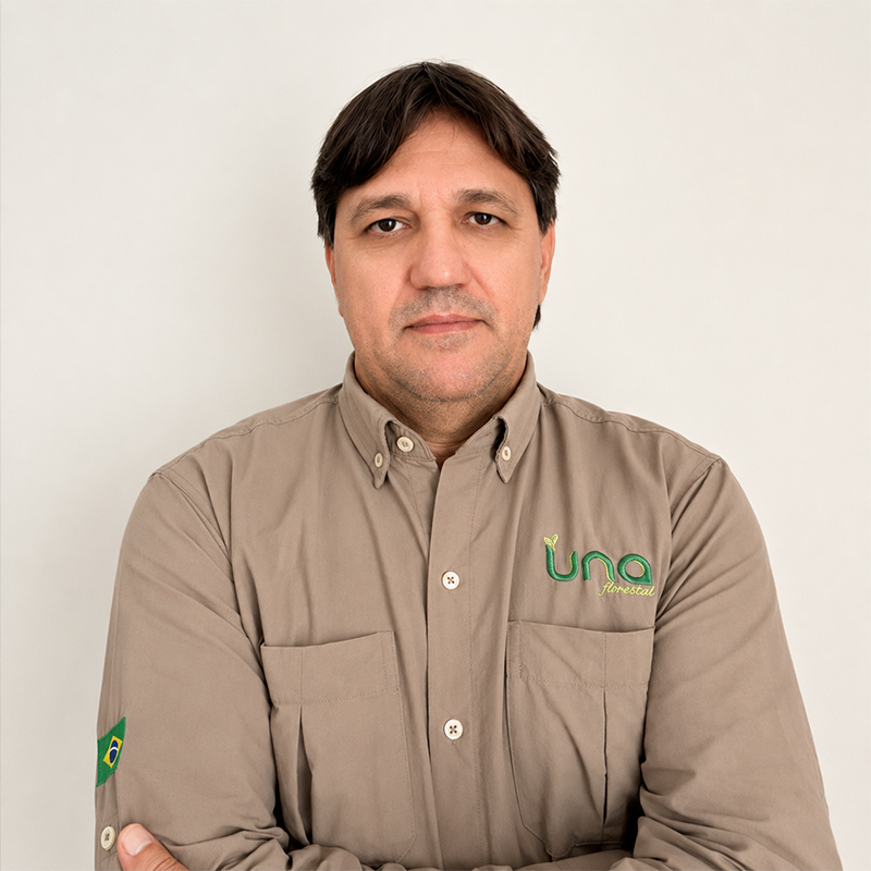 Edimar Scarpinati – Diretor de P&D e Novos Negócios da Una Florestal Edimar Scarpinati - Diretor de P&D e Novos Negócios da Una Florestal