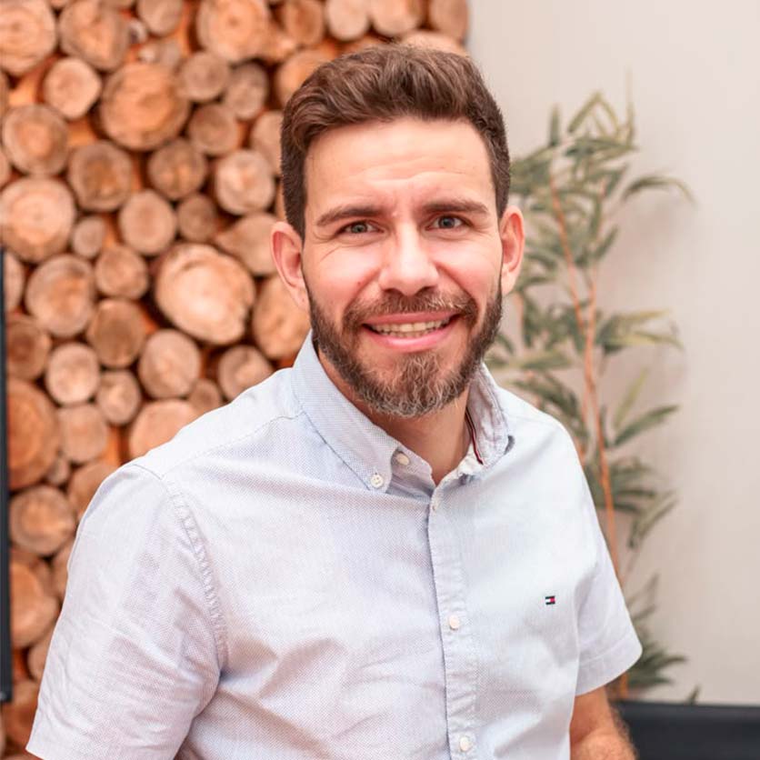 Admaury Almeida – Diretor da Verde Floresta Group e Conselheiro da CooperFlora Admaury Almeida - Diretor da Verde Floresta Group e Conselheiro da CooperFlora